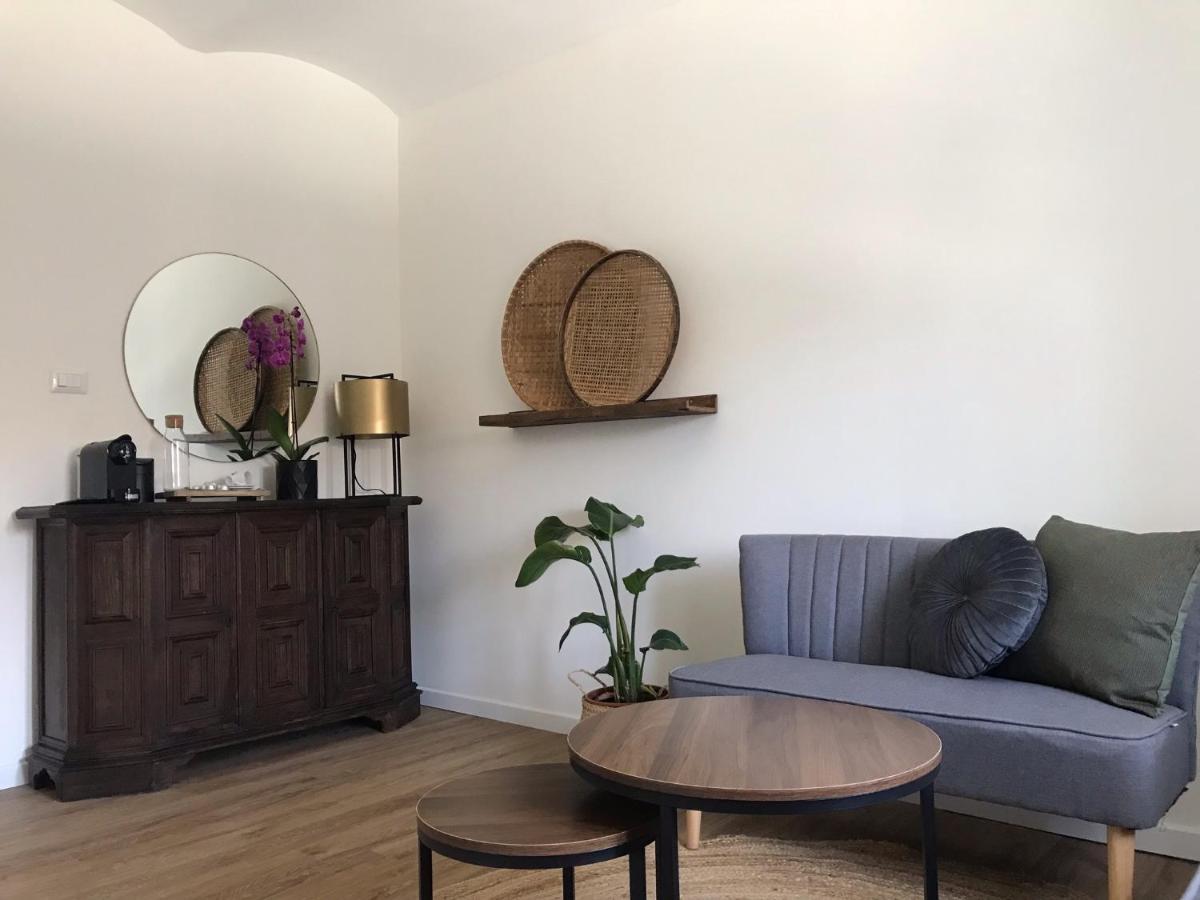 Sotto La Vigna Charm Stay Adults Only Vacation Suite Montegrosso d'Asti Luaran gambar