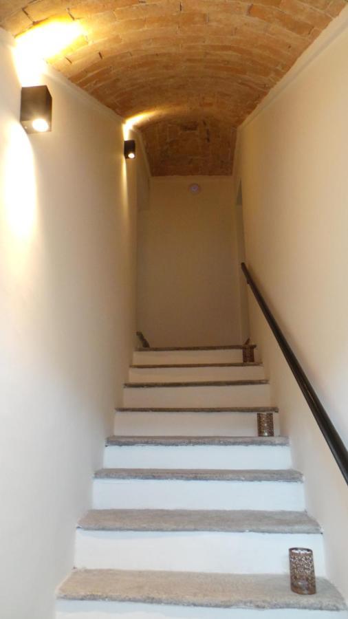 Sotto La Vigna Charm Stay Adults Only Vacation Suite Montegrosso d'Asti Luaran gambar